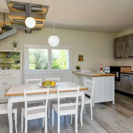 Casa Linda Шале *